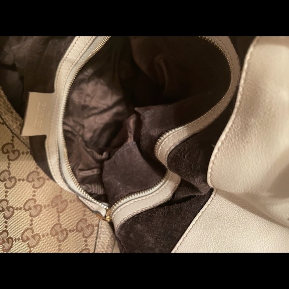 Gucci. Hobo Python, leather suede interior gorgeous - Picture 9 of 16